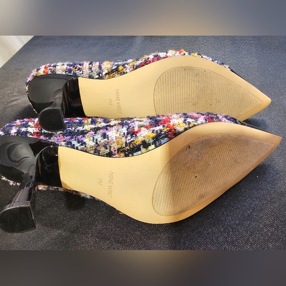 Hippa Pointy Cap Toe Pump - Picture 5 of 8